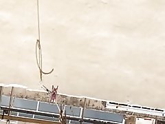 Mirksi milf kaimynė vėl