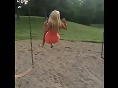 Pora sugadina pawgs!